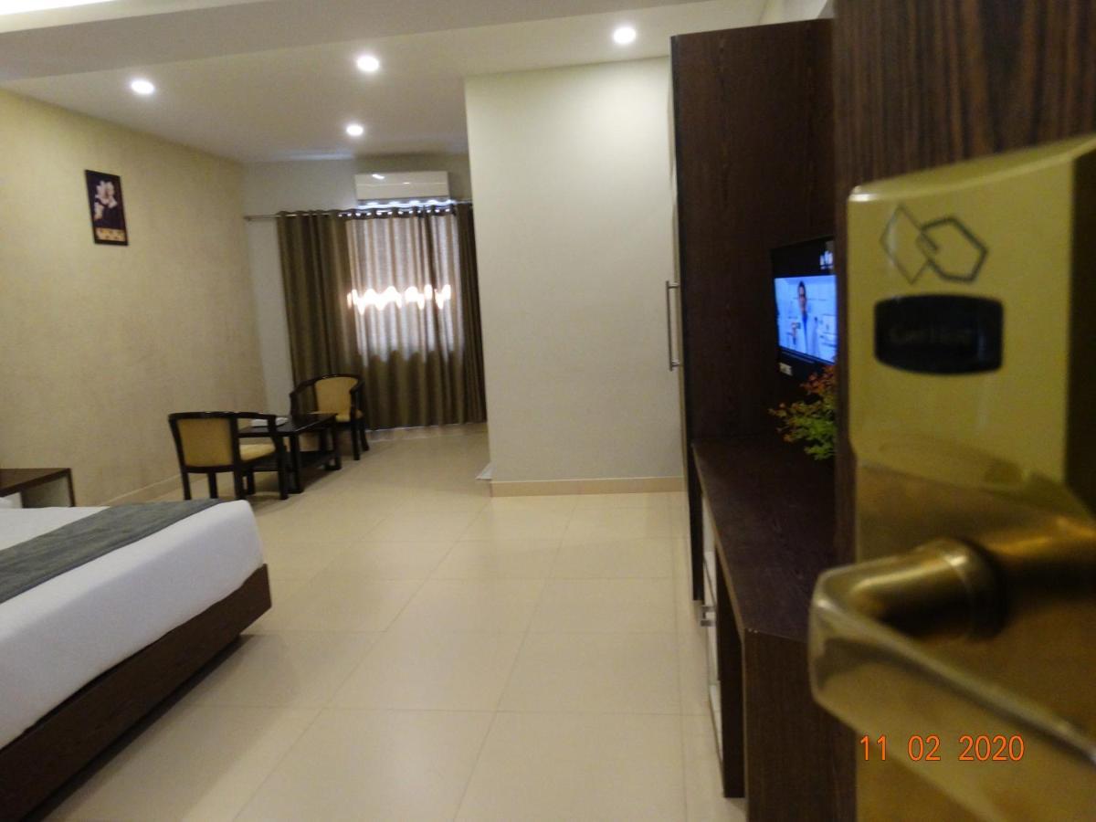 Hotel Le Sapphire 술탄 바테리 외부 사진